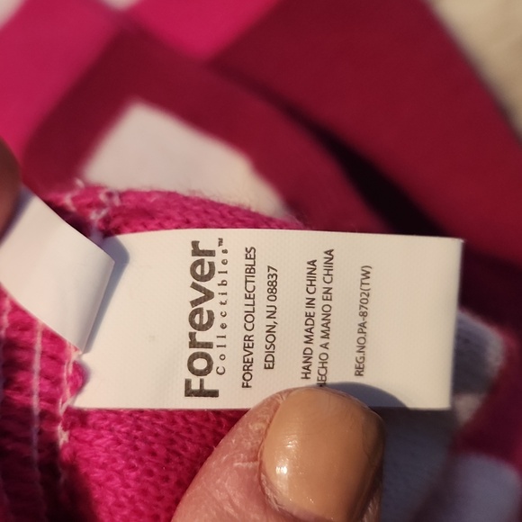 NY Giants Crucial Catch Women's Knit Scarf - Picture 4 of 6